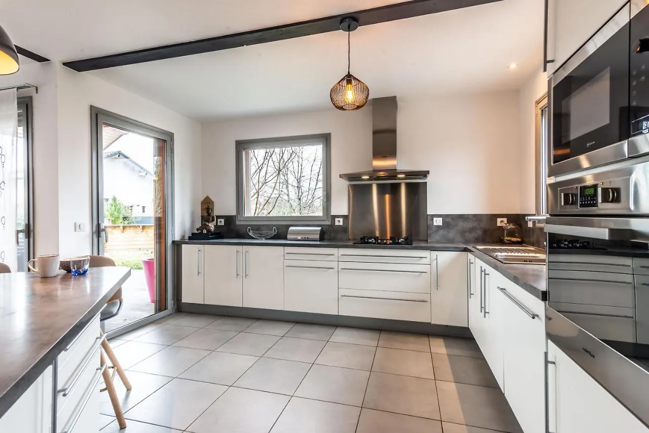 Villa Tout Confort - Piscine - Montagnes - Lac - Parking Armoy